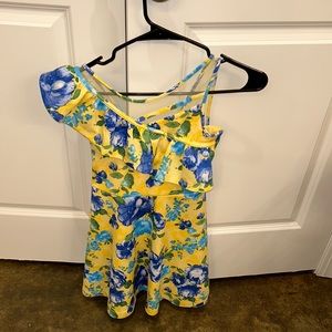 Cute colorful dress, size 10. Great condition.